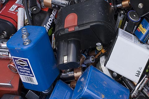 长春德惠铁锂电池回收价格→高价铅酸蓄电池回收,回收废旧电池电话